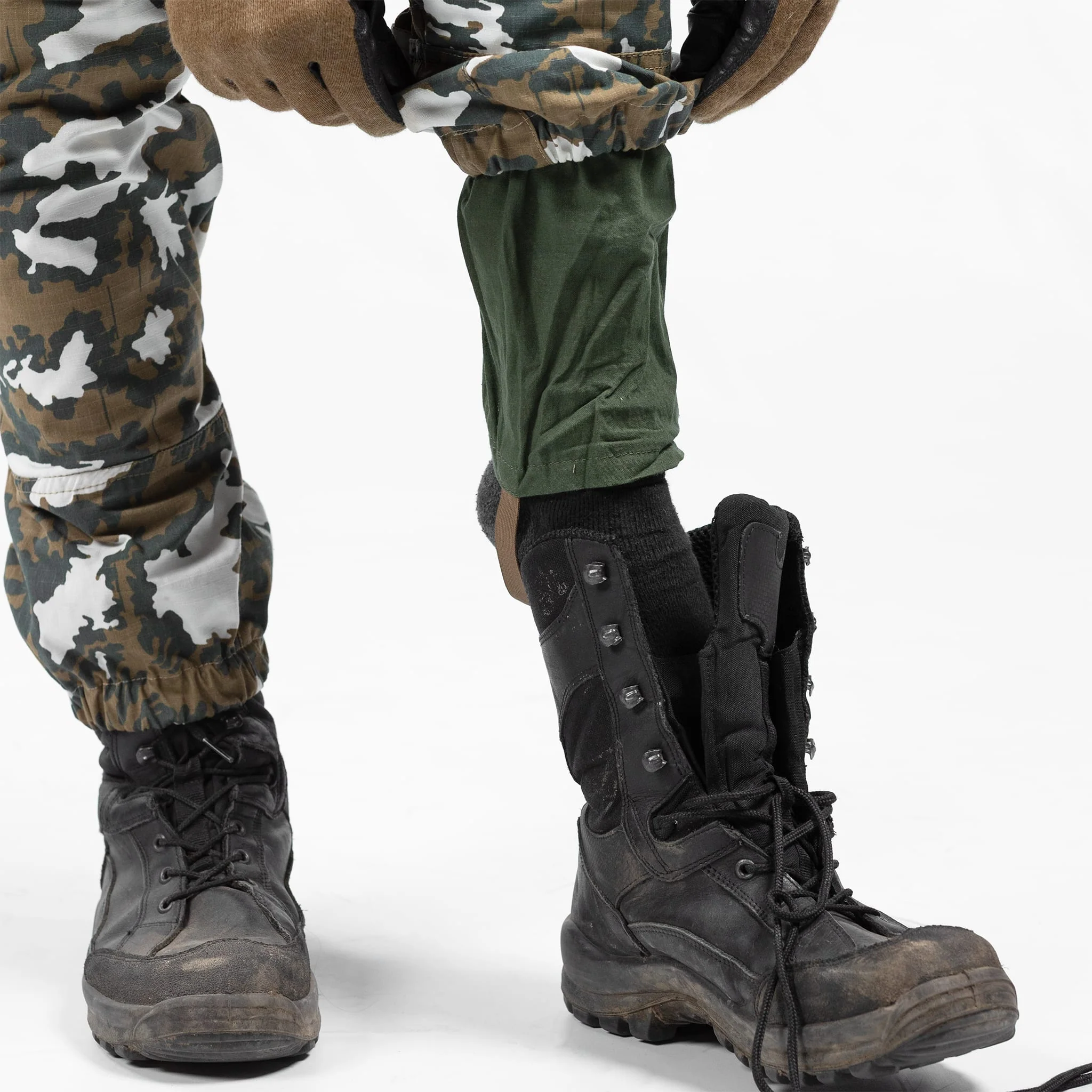 Gorka K2 Red Dawn Mountain Suit - Image 27